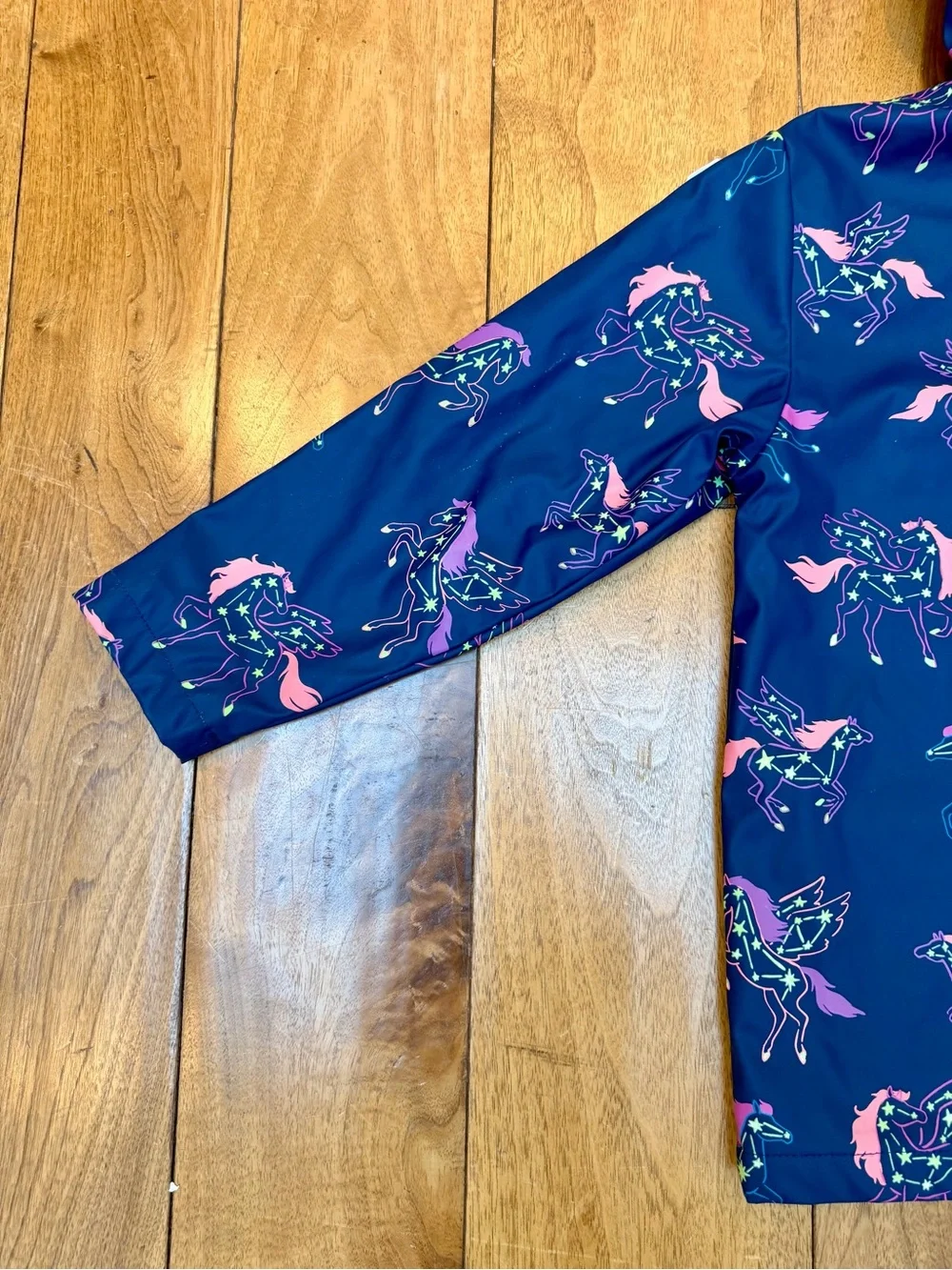 Hatley Girls Size 8 Pegasus Color Changing Terry Lined Raincoat Navy